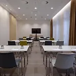 Ξενοδοχείο Intercityhotel 3*