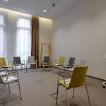Intercityhotel מלון 3*
