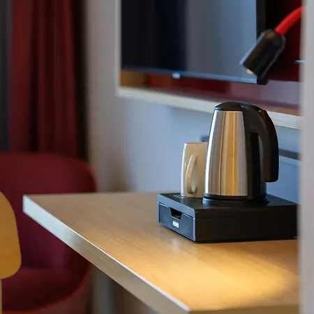 Otel Intercityhotel 3*