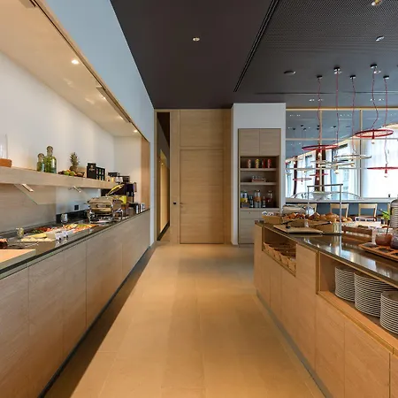 Hotel Intercityhotel 3*