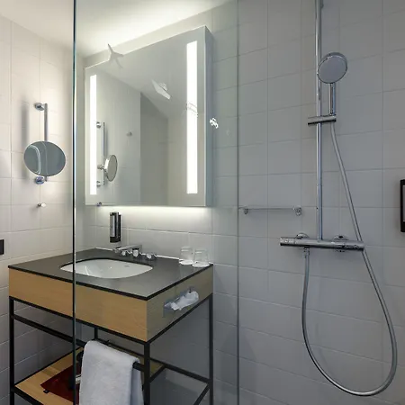 Intercityhotel Otel 3*