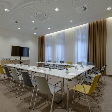 Intercityhotel Hotel