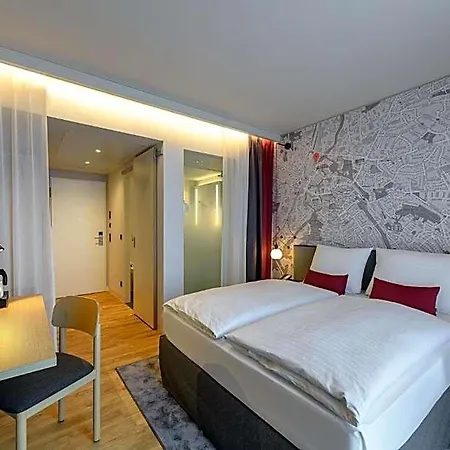 Intercityhotel فندق هيرفورد