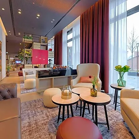 Intercityhotel فندق 3*