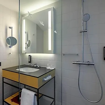 فندق Intercityhotel 3*
