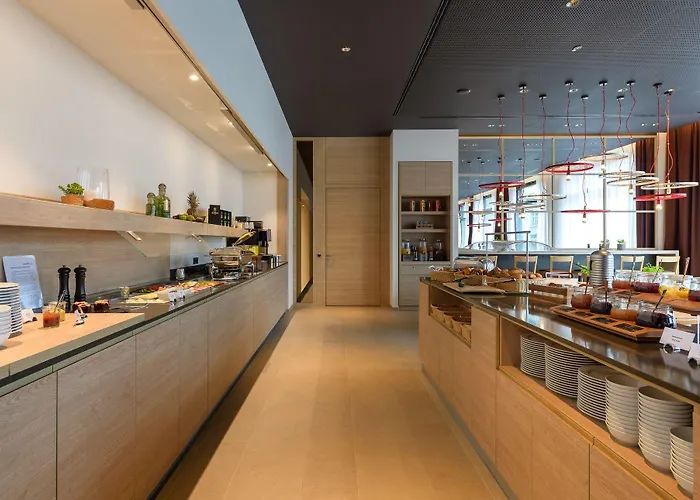 Hotel Intercityhotel 3*